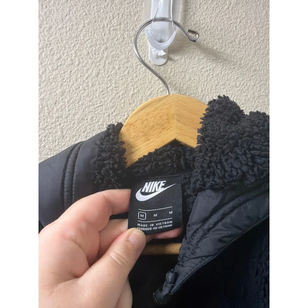 Girls Nike Jacket Size Medium